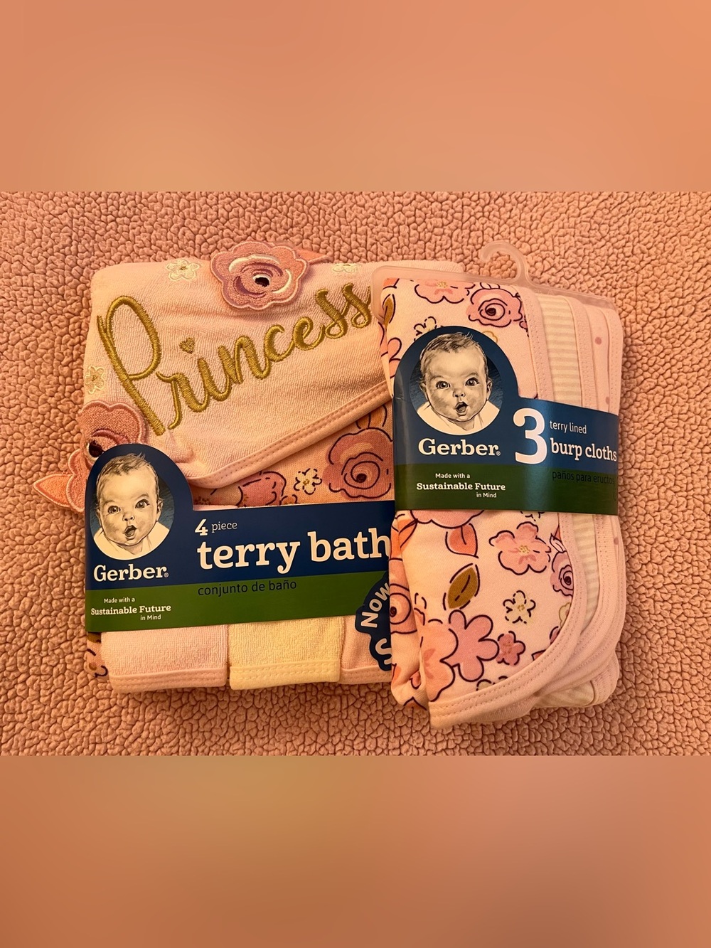 Gerber infant bath towel / burp cloths